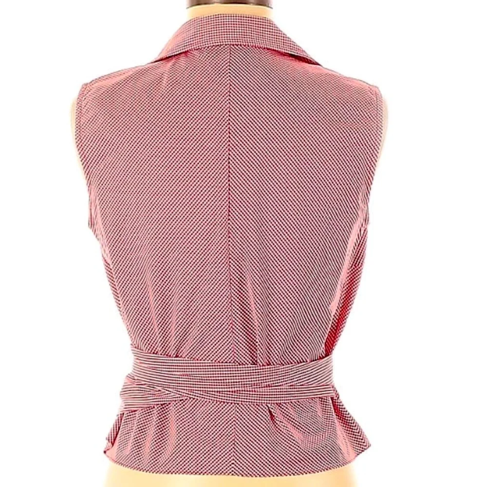 ❤️DONNA KARAN ❤️ RED CHECKERED Sleeveless Blouse - Picture 2 of 3